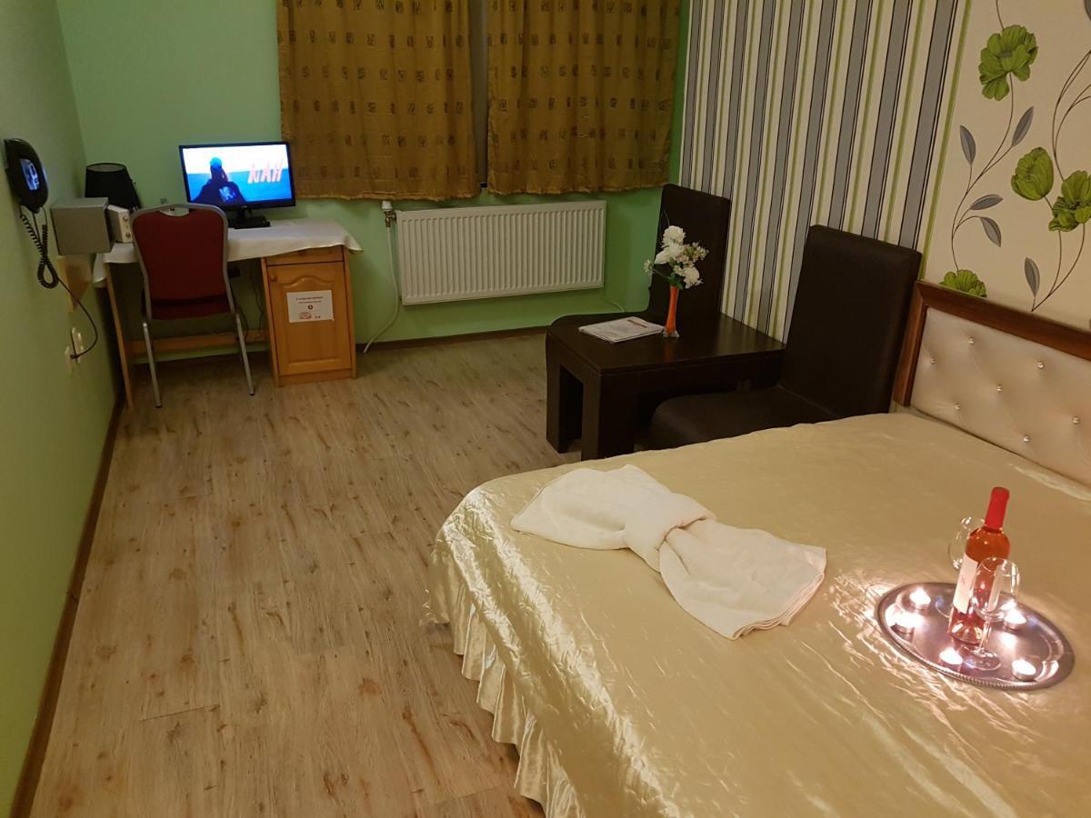 Hotel Svishtov Extérieur photo